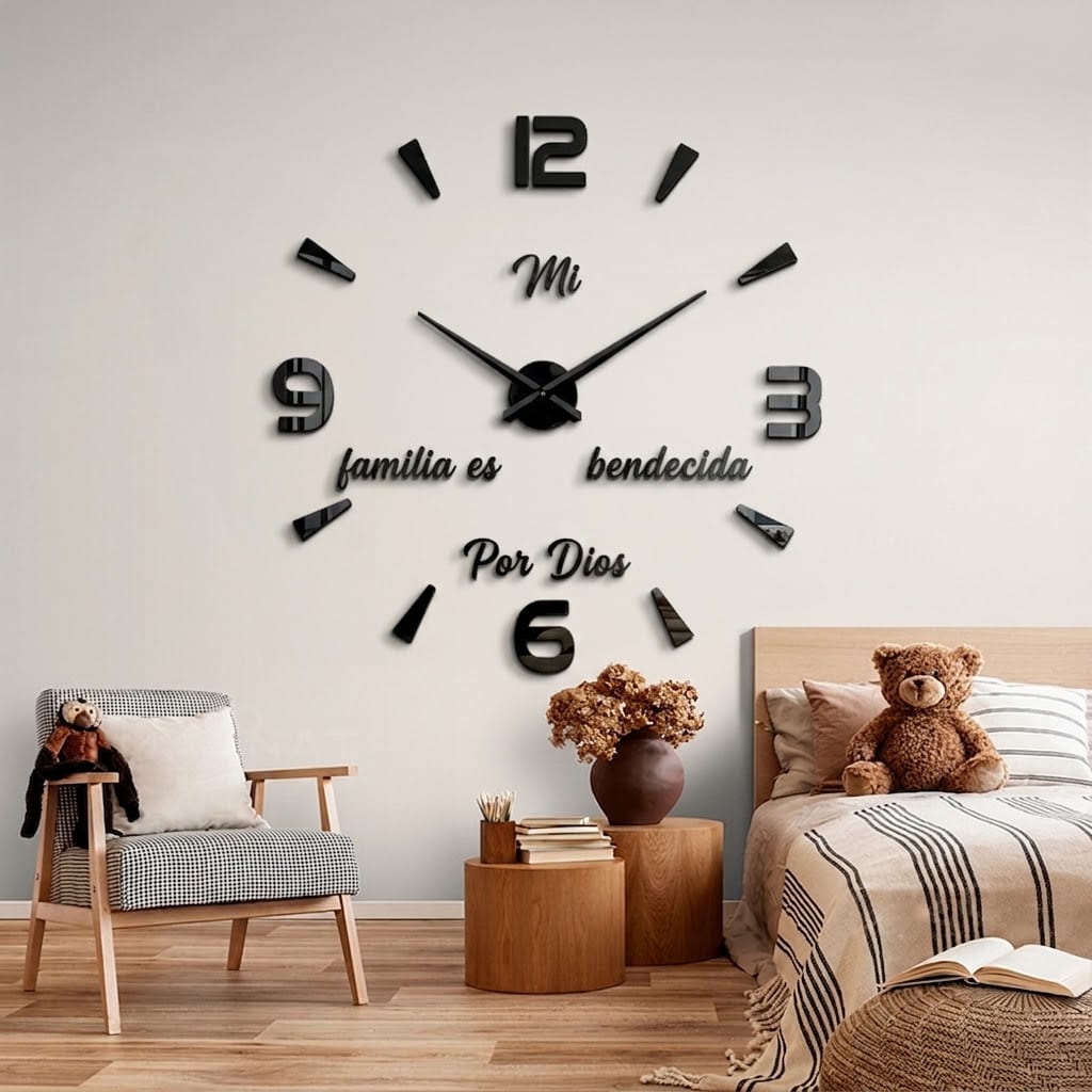 Reloj de pared 034 negro con frase Mi familia es bendecida por Dios