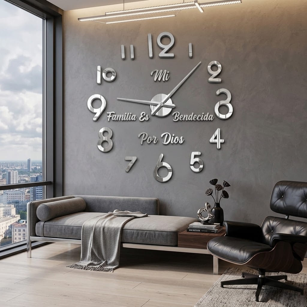 Reloj de pared 036 plateado con frase Mi familia es bendecida por Dios