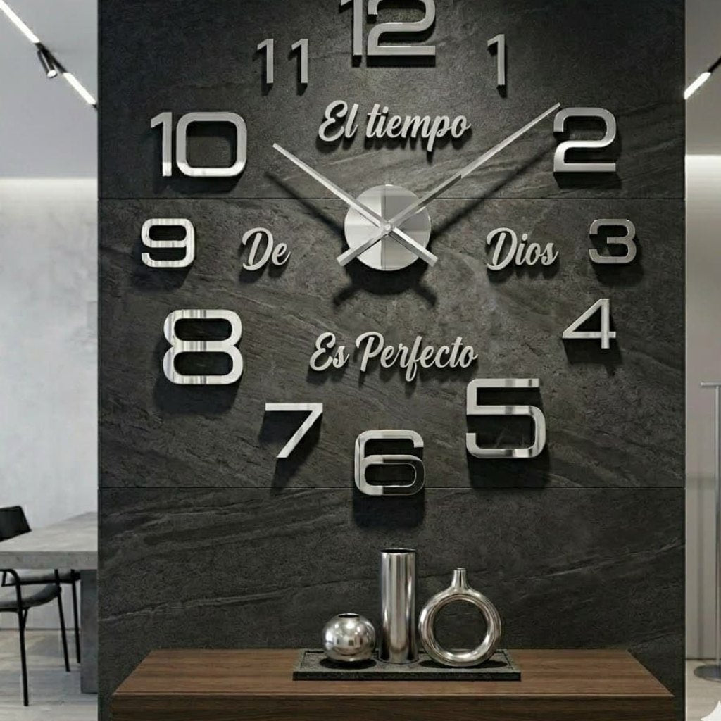 Reloj de pared 1809 plateado con frase El tiempo de Dios es perfecto